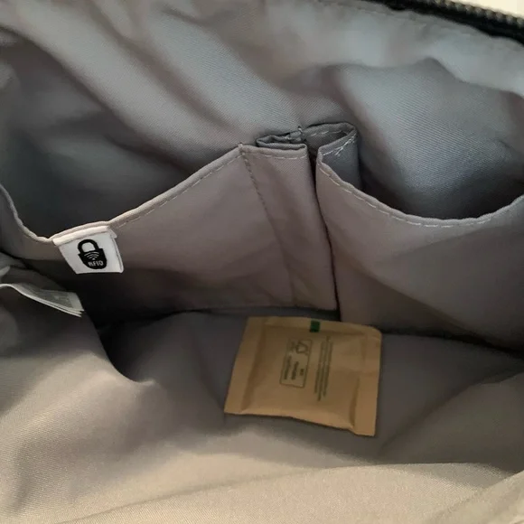 baggallini crossbody bag - Picture 7 of 12